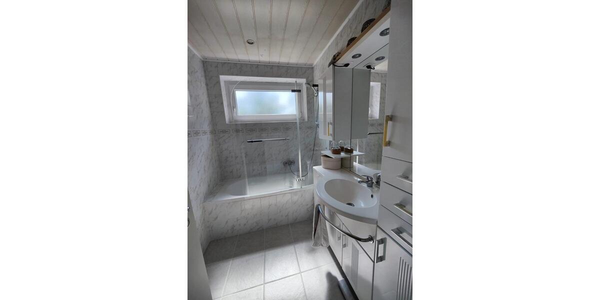 Schöne, helle Eigentumswohnung mit Randlage - 3ZKB + Abstellraum 3 zimmer