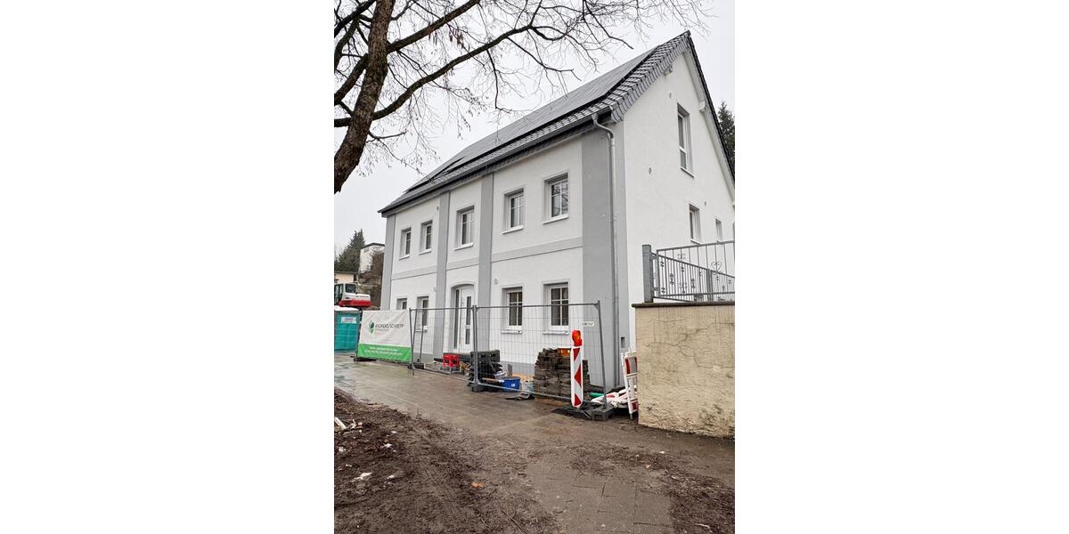 Maisonettenwohnung Paderborn Neuenbeken - 5 Zimmer, 136 m&sup2;, 1.598&euro; | Angebot:25230106