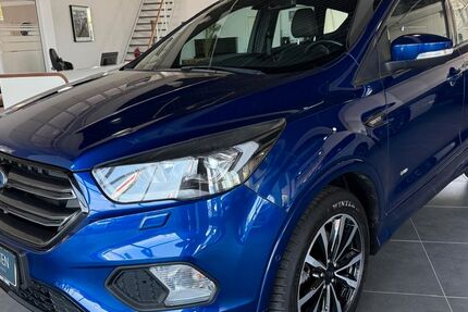 Ford Kuga 62.830 km 15.950 &euro; Paderborn 33106