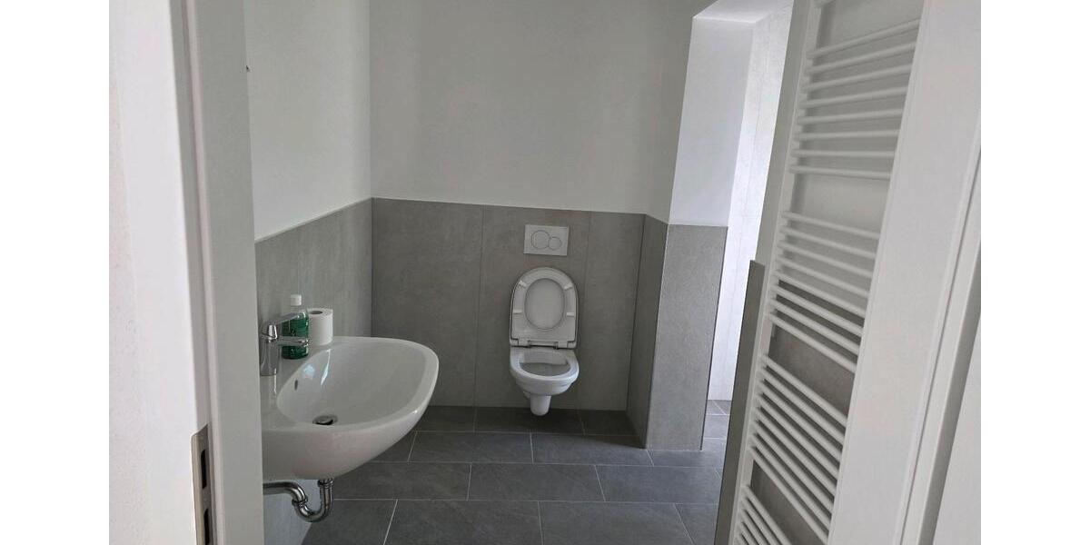 Erdgeschoßwohnung Marsberg - 2 Zimmer, 76 m&sup2;, 900&euro; | Angebot:26596475