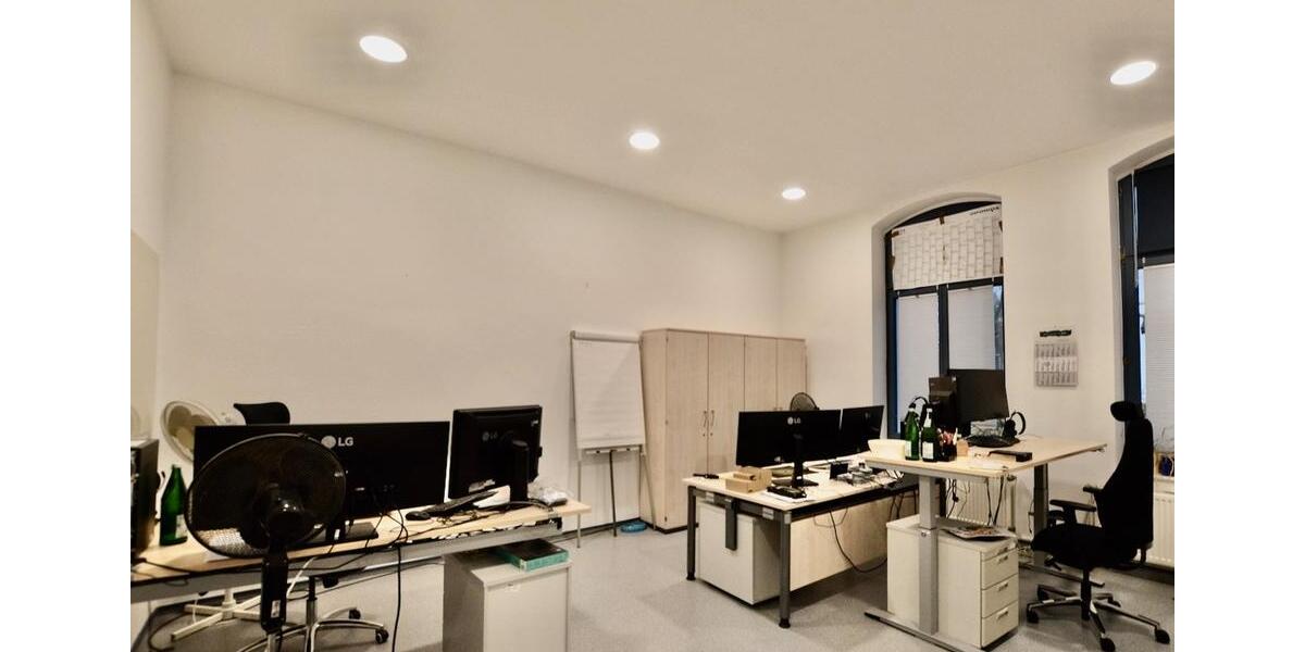 Arbeiten in historischer Brakeler Schule! 120 m² Büroflächen im charmanten Altbau zimmer