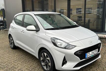Hyundai i10 9.917 km 17.580 &euro; Schloß Holte-Stukenbrock 33758