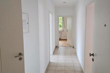 Wohnung Paderborn Neuenbeken - 3 Zimmer, 67 m&sup2;, 698&euro; | Angebot:26669616