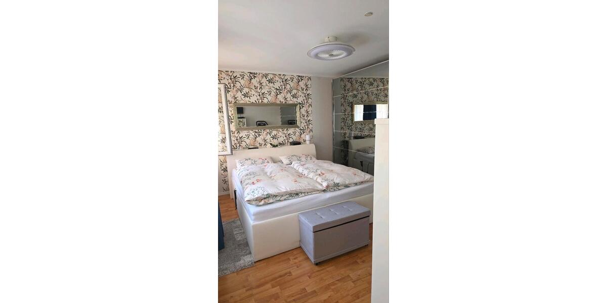 Etagenwohnung Detmold - 2 Zimmer, 106 m&sup2;, 230.000&euro; | Angebot:26122124