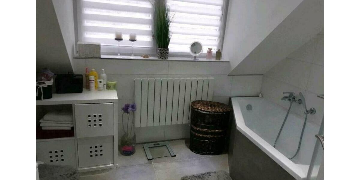 Doppelhaushälfte Marsberg - 3 Zimmer, 110 m&sup2;, 1.200&euro; | Angebot:25106802