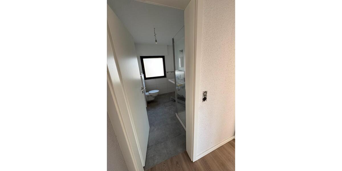Etagenwohnung Detmold - 4 Zimmer, 96 m&sup2;, 750&euro; | Angebot:25264794