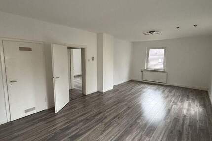 Wohnung Detmold Innenstadt - 3 Zimmer, 76 m&sup2;, 695&euro; | Angebot:25776740