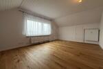 Etagenwohnung Oerlinghausen - 4 Zimmer, 120 m&sup2;, 1.200&euro; | Angebot:23246357
