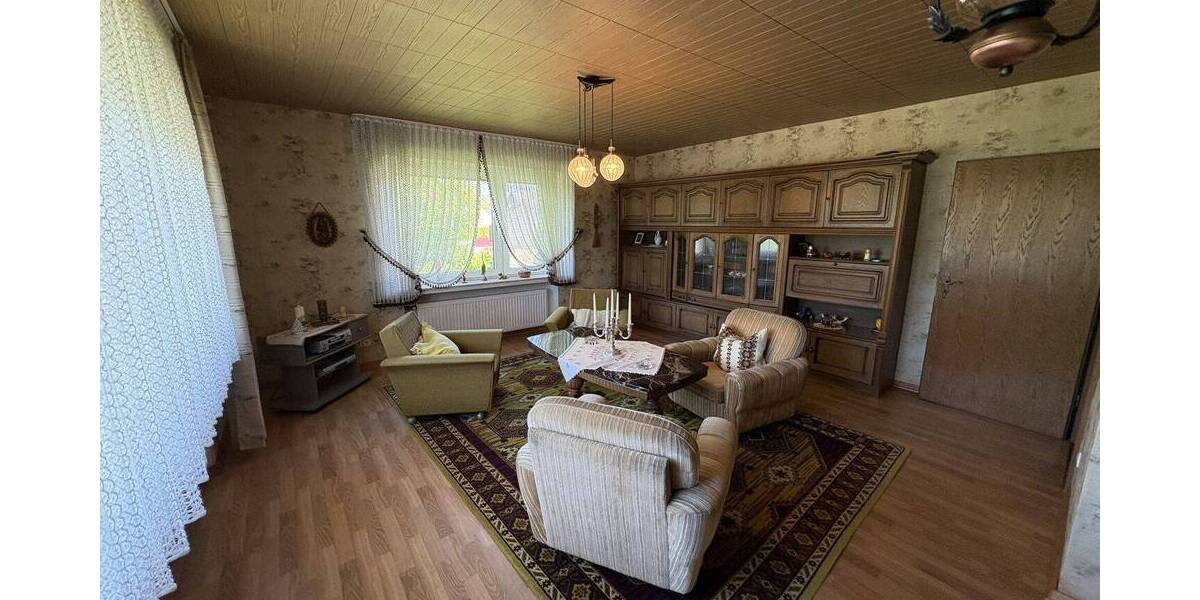 Mehrfamilienhaus, Wohnhaus Altenbeken - 8 Zimmer, 171 m&sup2;, 298.000&euro; | Angebot:26816526