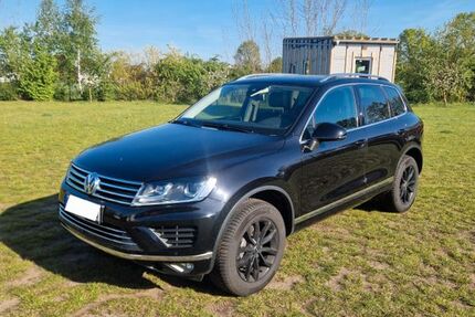 VW Touareg 152.000 km 18.750 &euro; Rietberg 33397