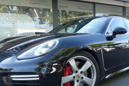 Porsche Panamera 146.612 km 38.550 € Rheda-Wiedenbrück 33378