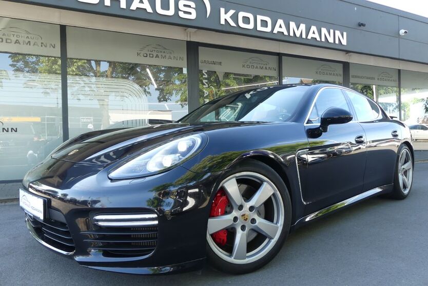 Porsche Panamera 146.612 km 38.550 € Rheda-Wiedenbrück 33378