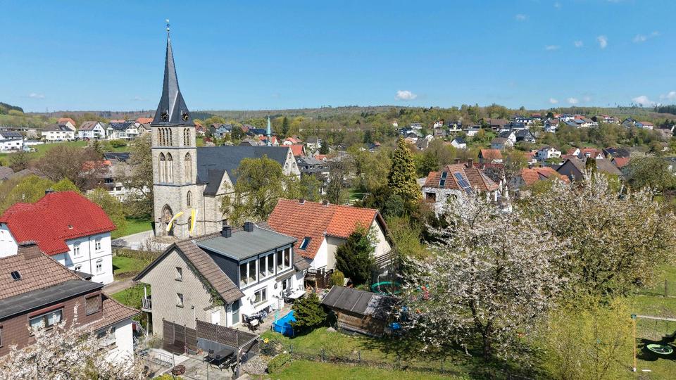 Mehrfamilienhaus, Wohnhaus Altenbeken - 9 Zimmer, 195 m&sup2;, 359.000&euro; | Angebot:27535021