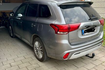 Mitsubishi Plug-in Hybrid Outlander 106.393 km 14.800 &euro; Büren 33142