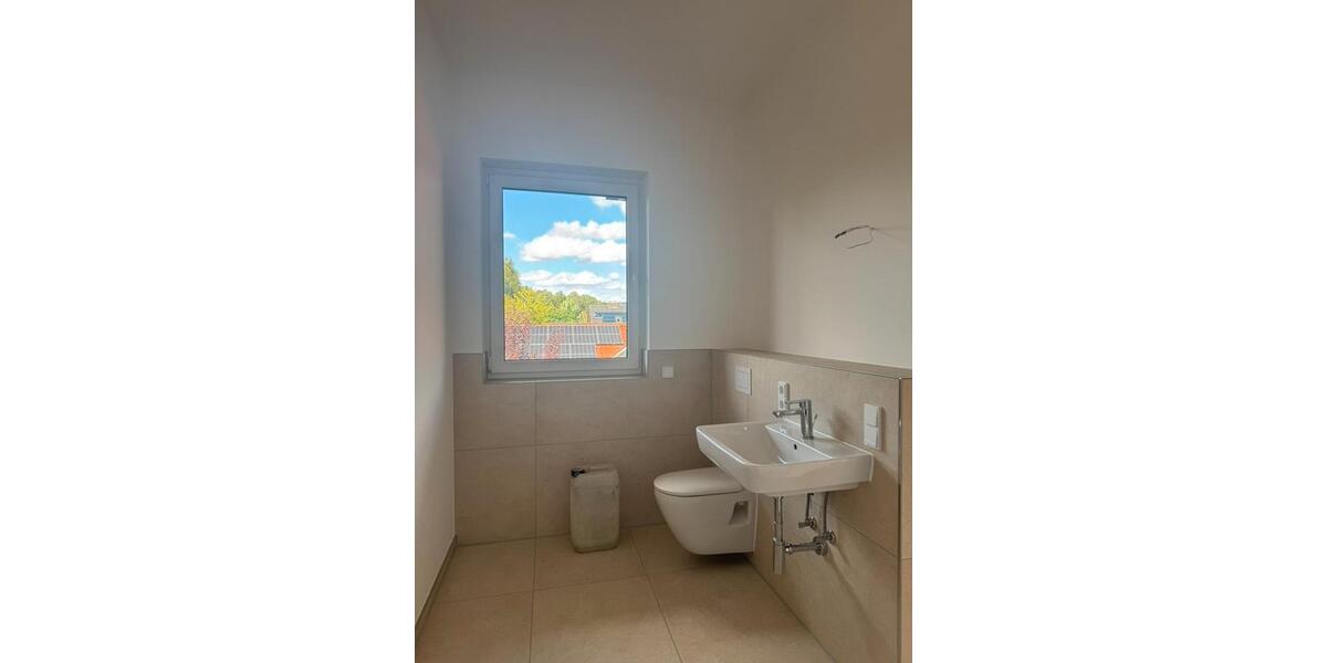 Einfamilienhaus Schloß Holte-Stukenbrock Stukenbrock - 6 Zimmer, 264 m&sup2;, 3.200&euro; | Angebot:27541538