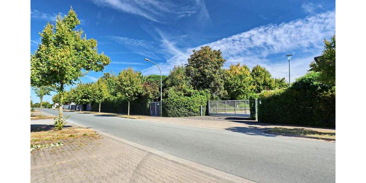 Vielseitig nutzbares Gewerbeanwesen in 33154 Salzkotten | High End Büro, Produktion, Logistik und Ausstellungshalle zimmer