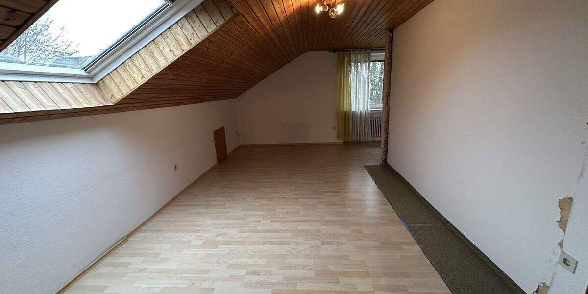 Einfamilienhaus Steinheim - 6 Zimmer, 262 m&sup2;, 350.000&euro; | Angebot:25687039