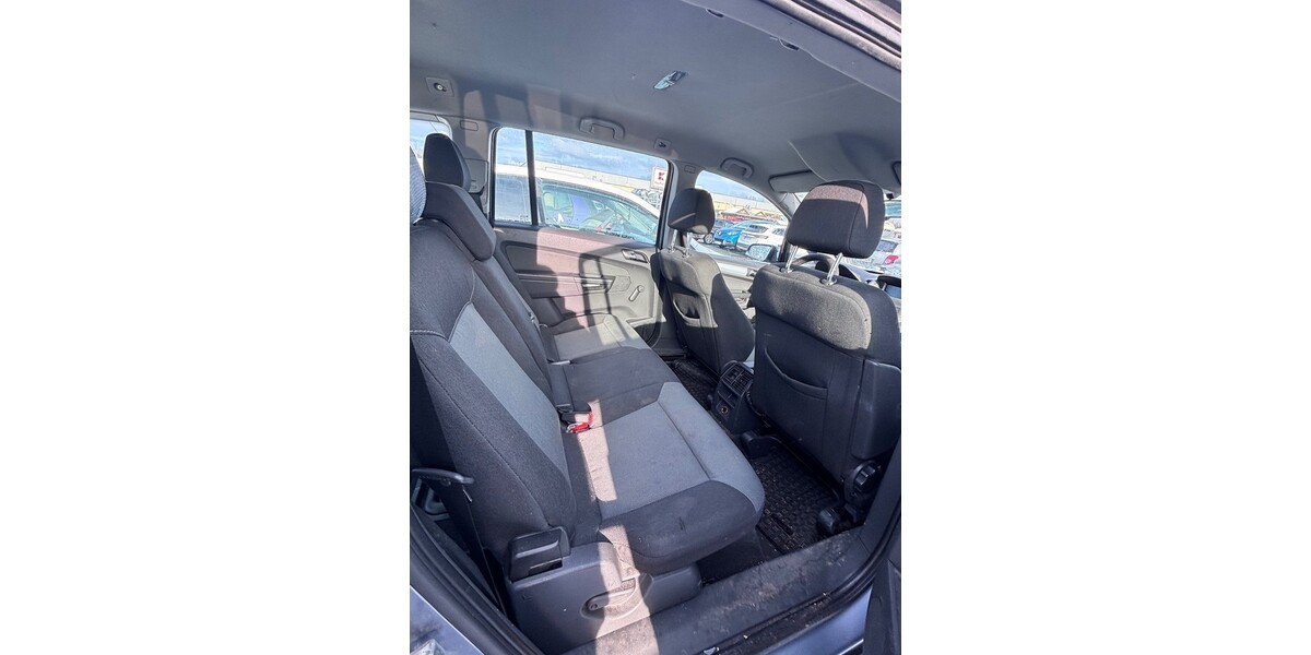 Opel Zafira 230.000 km 2.700 &euro; Paderborn 33104