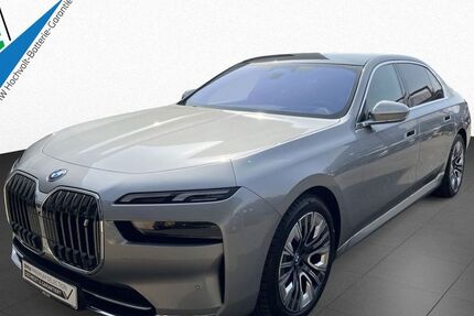 BMW i7 12.354 km 95.450 &euro; Detmold 32758