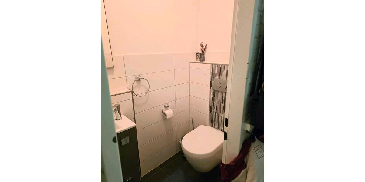 Helle Maisonette-Wohnung mit Balkon – ca. 96 m² – privat 4 zimmer