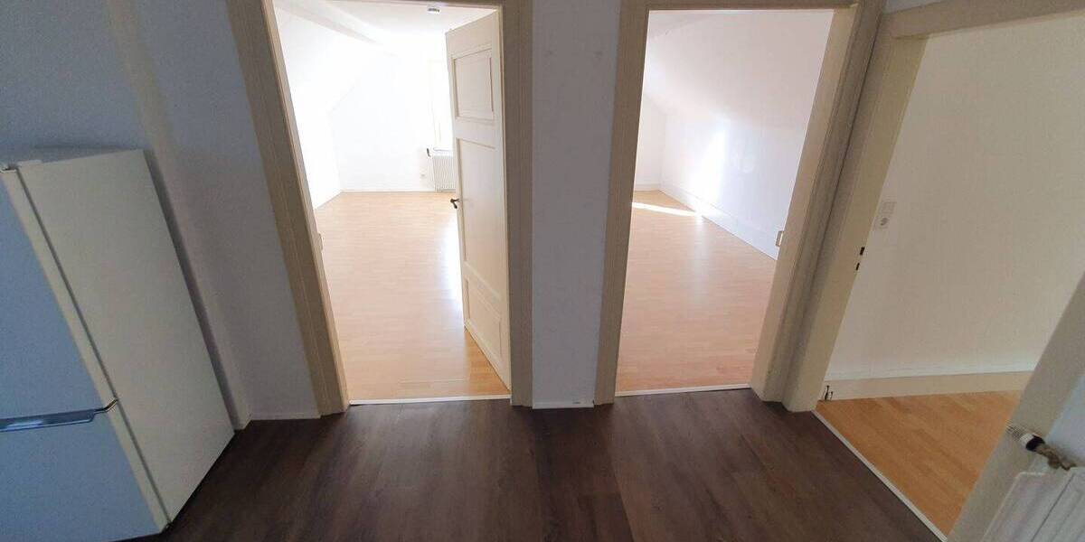 Etagenwohnung Detmold Innenstadt - 3 Zimmer, 59 m&sup2;, 450&euro; | Angebot:26903049