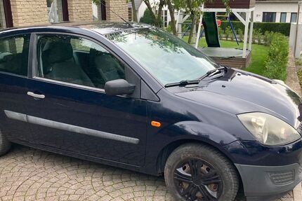 Ford Fiesta 198.300 km 1.290 € Lage 32791