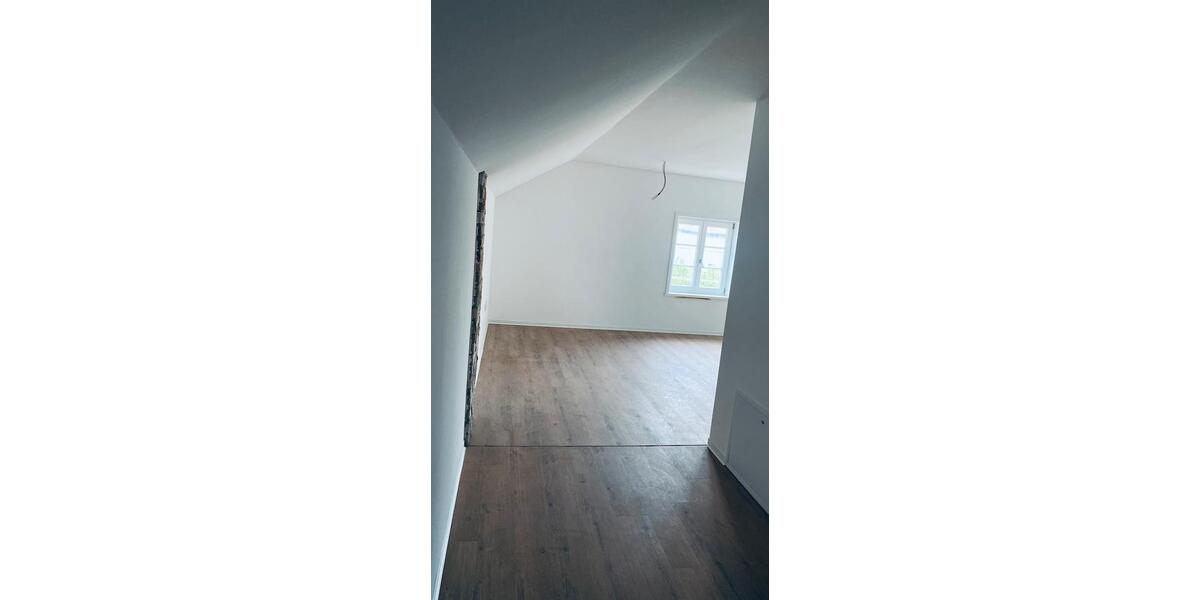Dachgeschoßwohnung Paderborn - 2 Zimmer, 76 m&sup2;, 1.088&euro; | Angebot:26676318