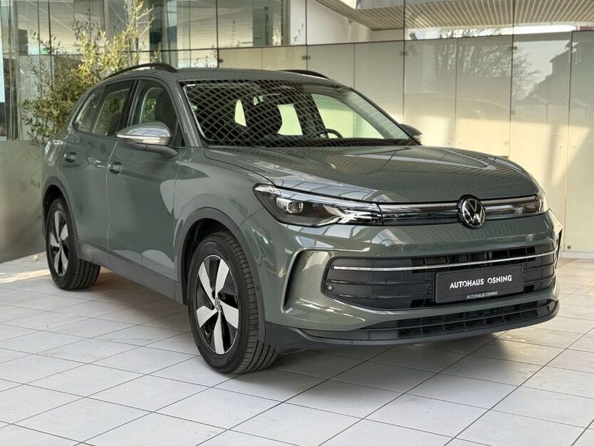 VW Tiguan 8.900 km 35.990 € Lage 32791