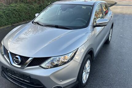 Nissan Qashqai 180.000 km 7.999 &euro; Paderborn 33100