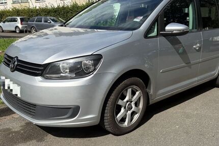 VW Touran 210.000 km 5.500 &euro; Detmold 32756