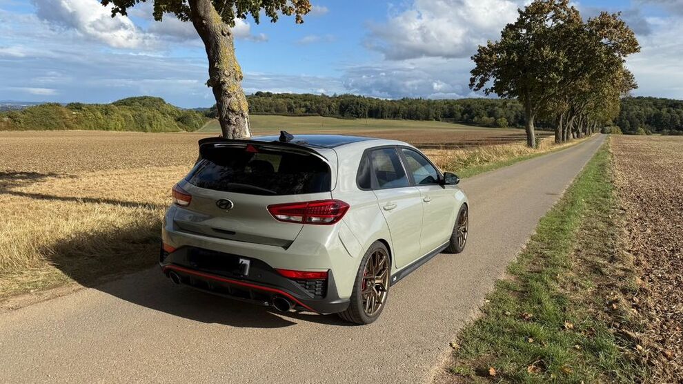 Hyundai i30 80.200 km 25.400 € Diemelstadt 34474