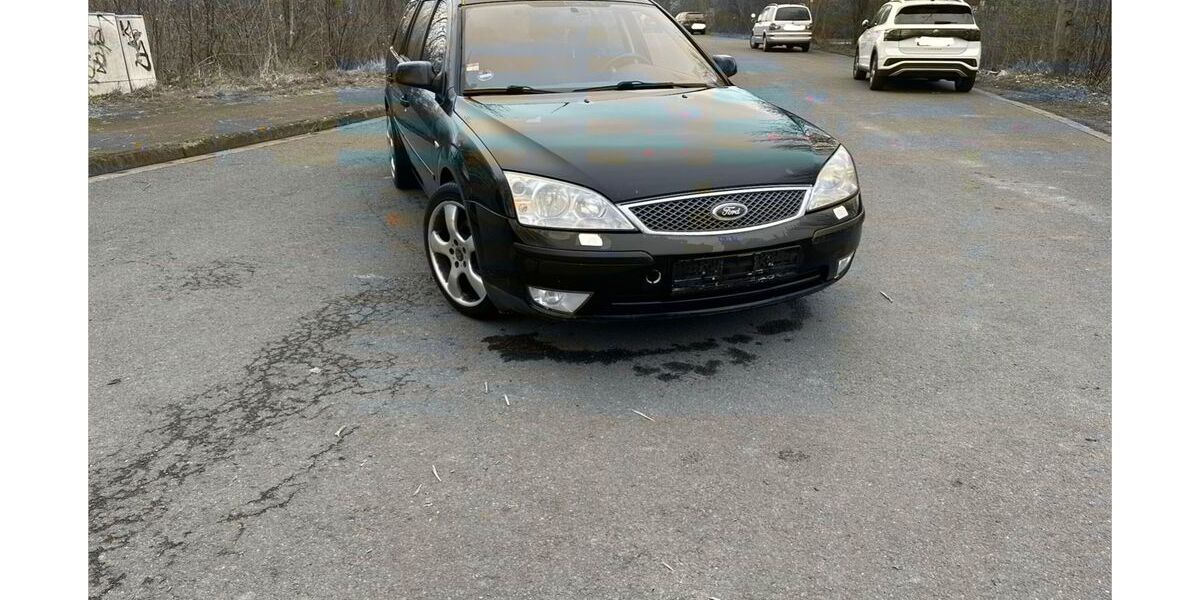 Ford Mondeo 220.200 km 980 &euro; Paderborn 33100