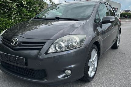 Toyota Auris 116.000 km 5.500 &euro; Paderborn 33100