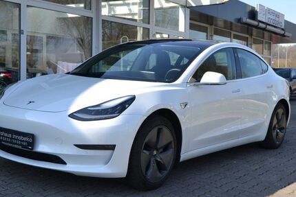 Tesla Model 3 70.800 km 26.480 € Bad Driburg 33014