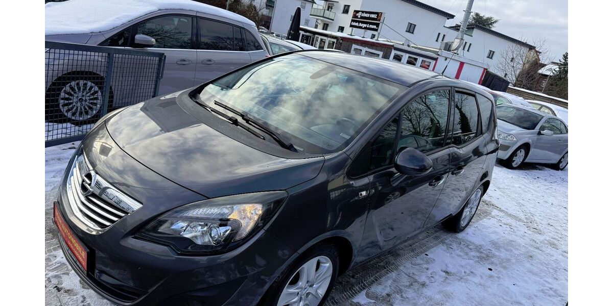 Opel Meriva 98.000 km 4.999 &euro; Paderborn 33100