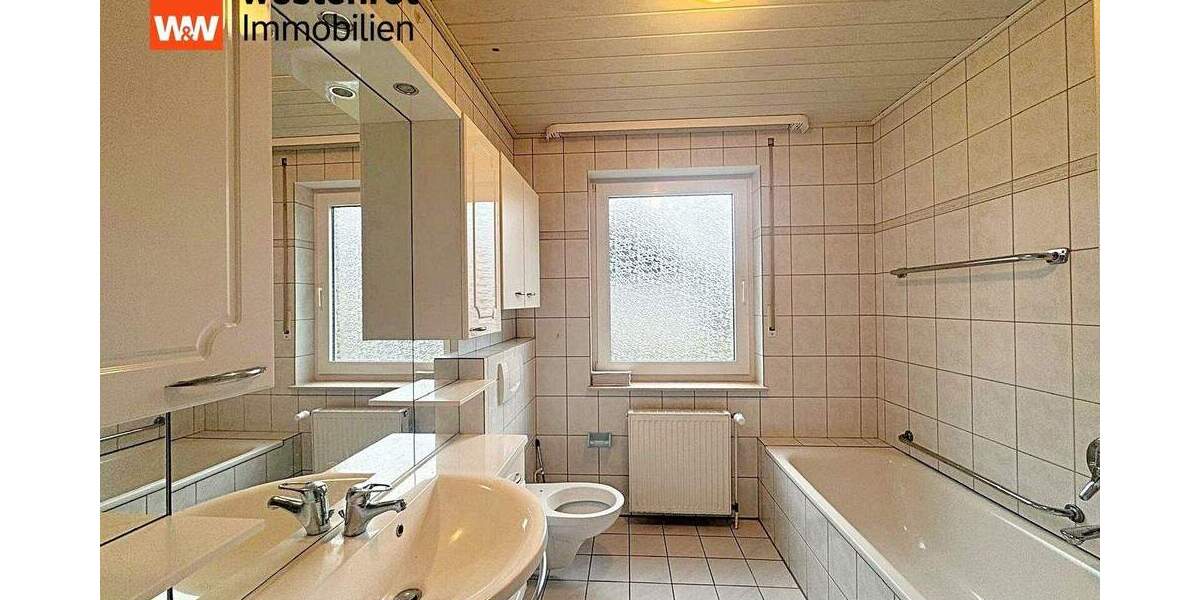 Etagenwohnung Schloß Holte-Stukenbrock Stukenbrock - 3 Zimmer, 79 m&sup2;, 230.000&euro; | Angebot:25844658