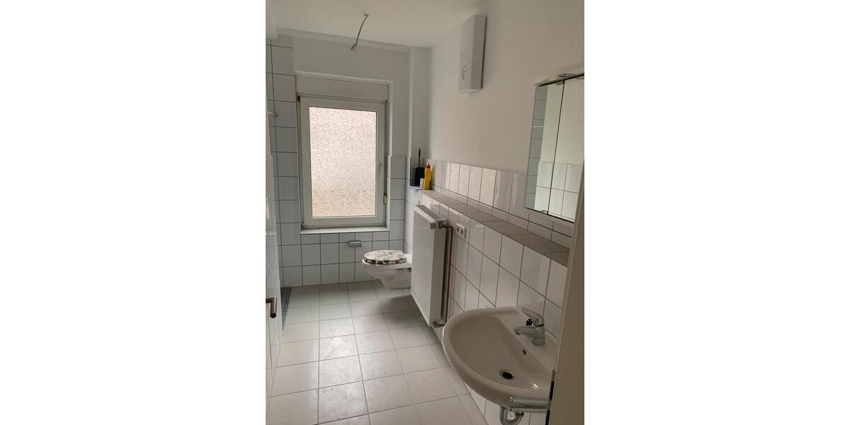Etagenwohnung Nieheim - 3 Zimmer, 92 m&sup2;, 600&euro; | Angebot:26603543