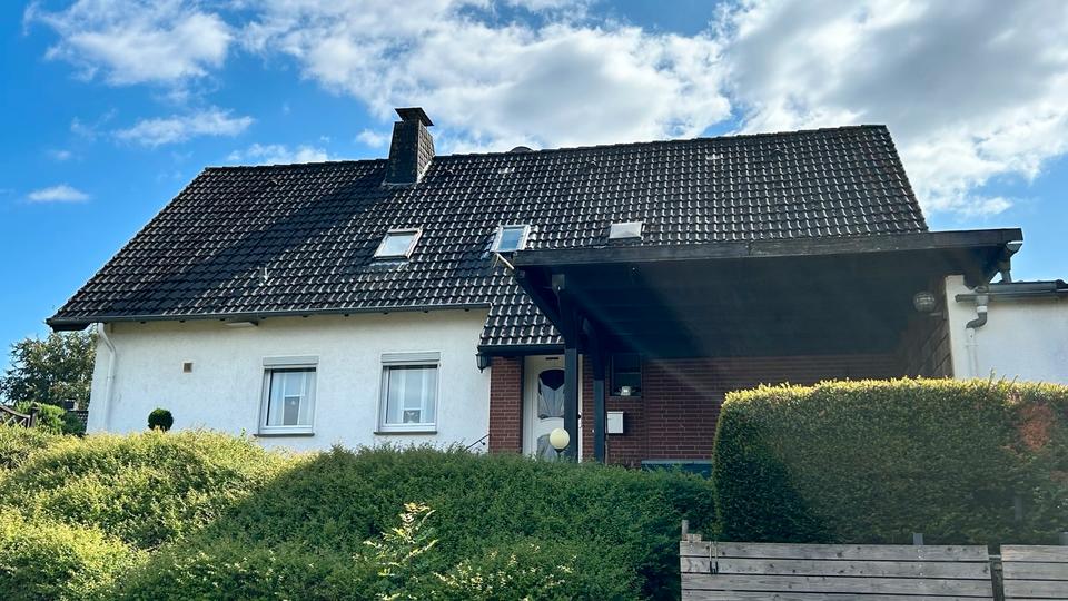 Einfamilienhaus Bad Driburg - 7 Zimmer, 160 m&sup2;, 175.000&euro; | Angebot:27295997