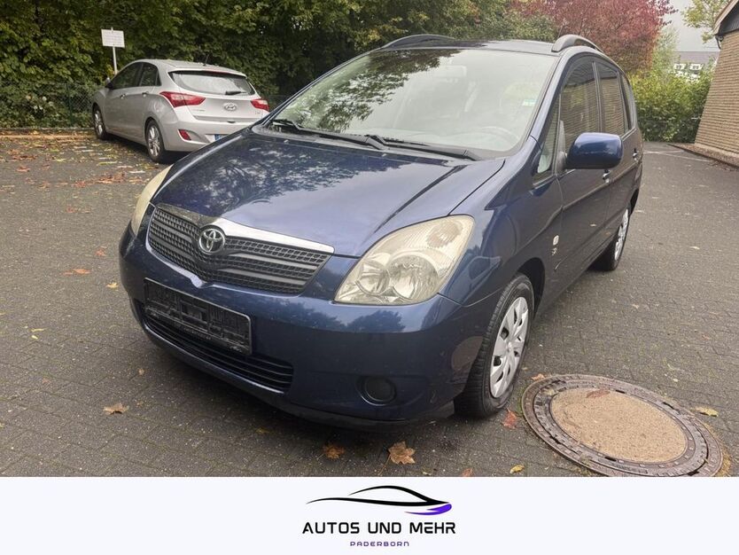 Toyota Corolla Verso 273.000 km 1.499 € Paderborn 33100