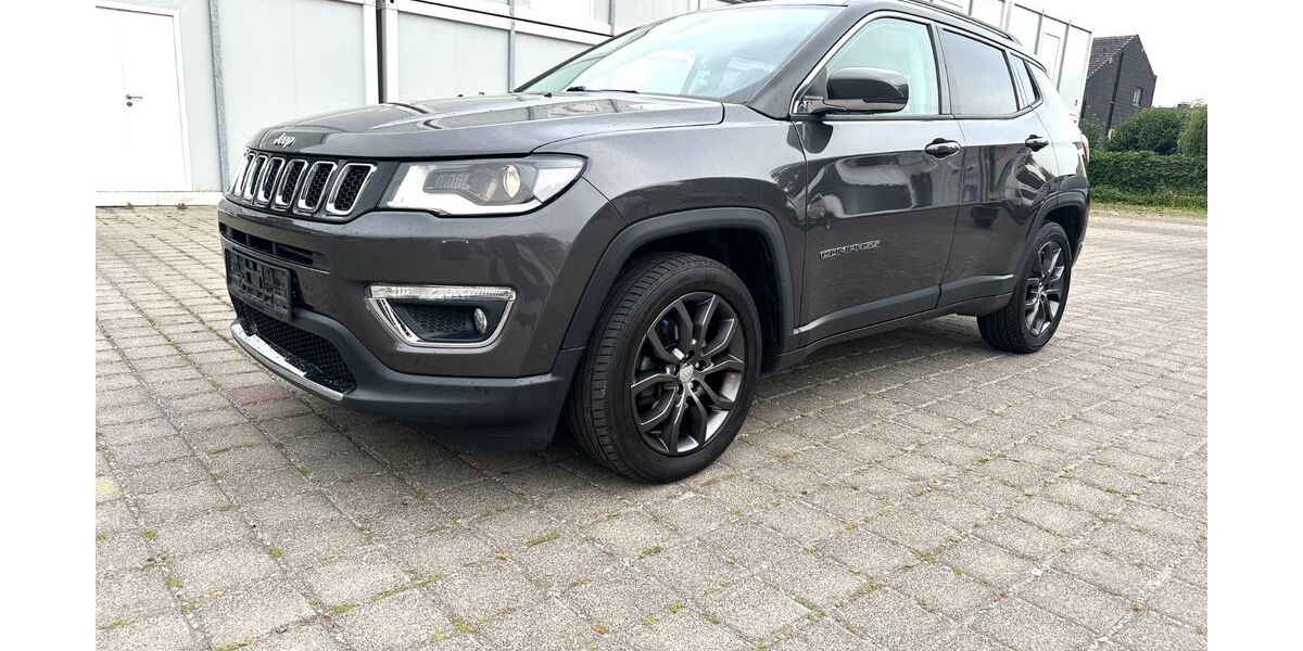 Jeep Compass 130.868 km 14.499 &euro; Paderborn 33104