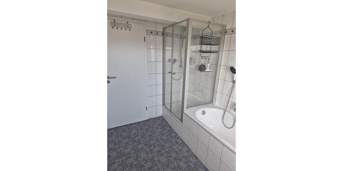 Dachgeschoßwohnung Hövelhof - 2 Zimmer, 65 m&sup2;, 800&euro; | Angebot:27626190