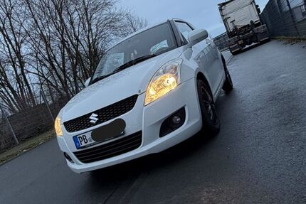 Suzuki Swift 90.000 km 4.700 &euro; Bad Lippspringe 33175