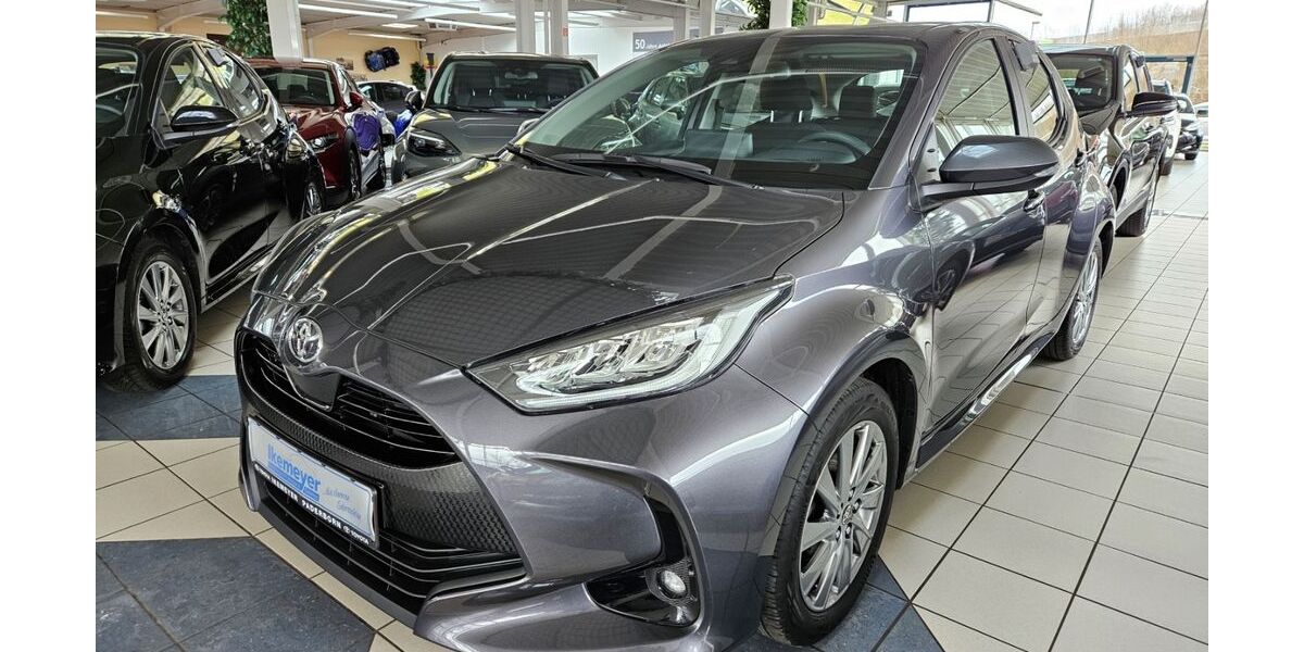 Toyota Yaris 44.415 km 16.890 € Paderborn 33104