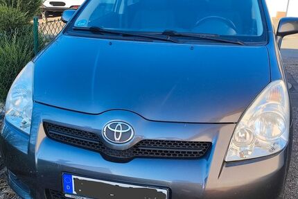 Toyota Corolla Verso 189.800 km 3.300 &euro; Borchen 33178