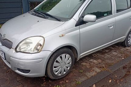 Toyota Yaris 200.000 km 1.399 € Rheda-Wiedenbrück 33378