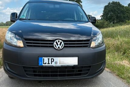VW Caddy 79.500 km 10.900 &euro; Detmold 32756