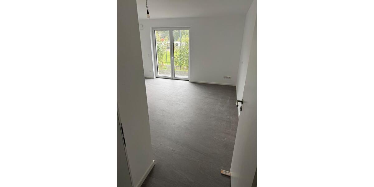 Erdgeschoßwohnung Bad Lippspringe - 3 Zimmer, 67 m&sup2;, 996&euro; | Angebot:27618596
