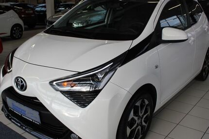Toyota Aygo (X) 35.250 km 11.890 &euro; Paderborn 33104