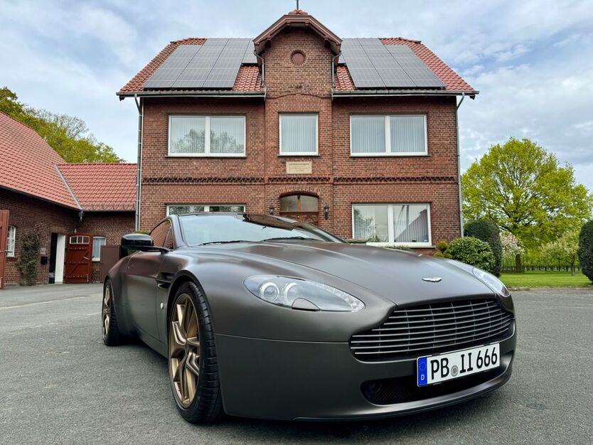 Aston Martin V8 Vantage 149.500 km 46.500 € Salzkotten 33154