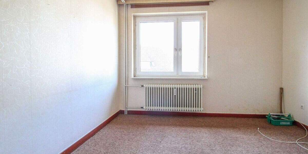 Einfamilienhaus Bad Driburg - 8 Zimmer, 179 m&sup2;, 259.000&euro; | Angebot:25374851